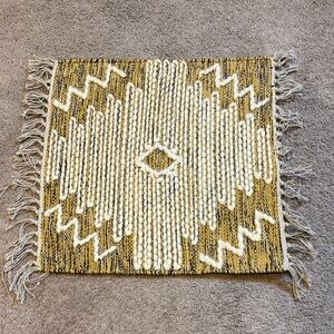 New Surya Geometric Patterned Woven Rug in Yellow & Cream Great Wall Art Decor